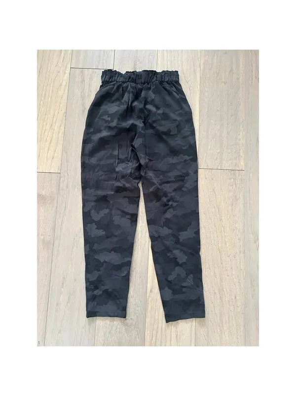 Lululemon Black Grey Camo Pants Size 4 - Image 7