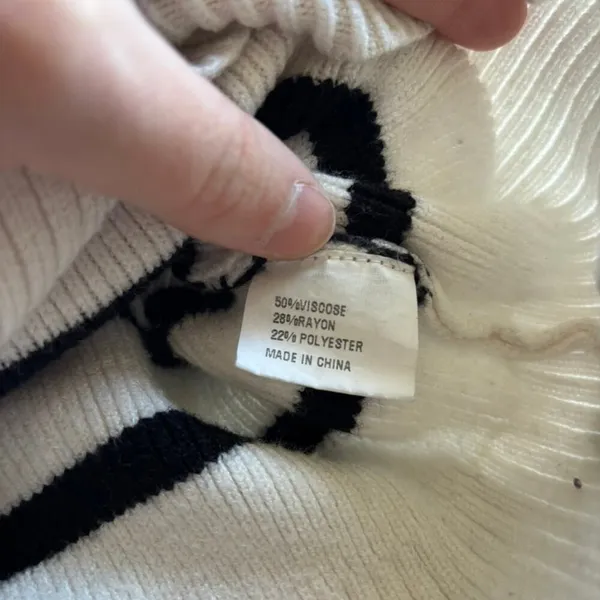 Zesica Women's Striped Knit Sweater - Image 8