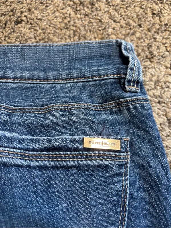White House Black Market Skimmer Jeans size 4 - Image 5