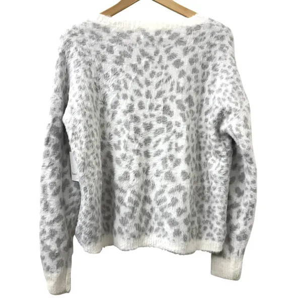NWT Bella Dahl M‎ Gray Leopard Fuzzy Eyelash Knit Sweater Cozy Winter Softgirl - Image 3