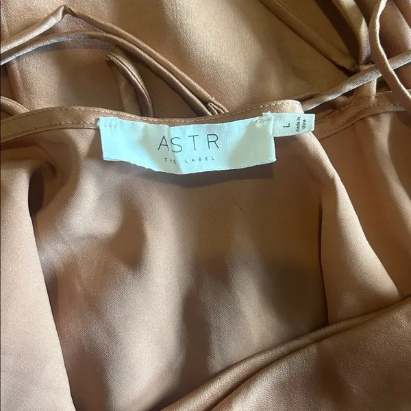 ASTR The Label Palisades Nude Color Cowl Slip Midi Dress Large - Image 17