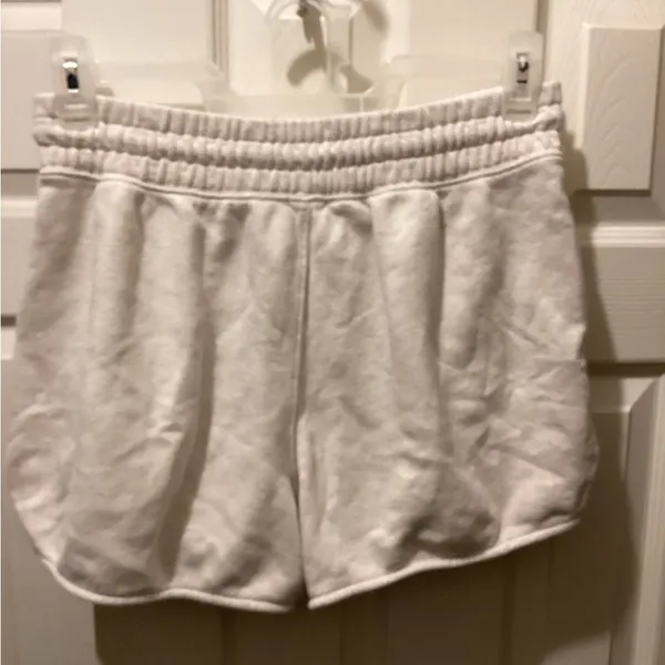 Aerie Cream Athletic Shorts - Image 2