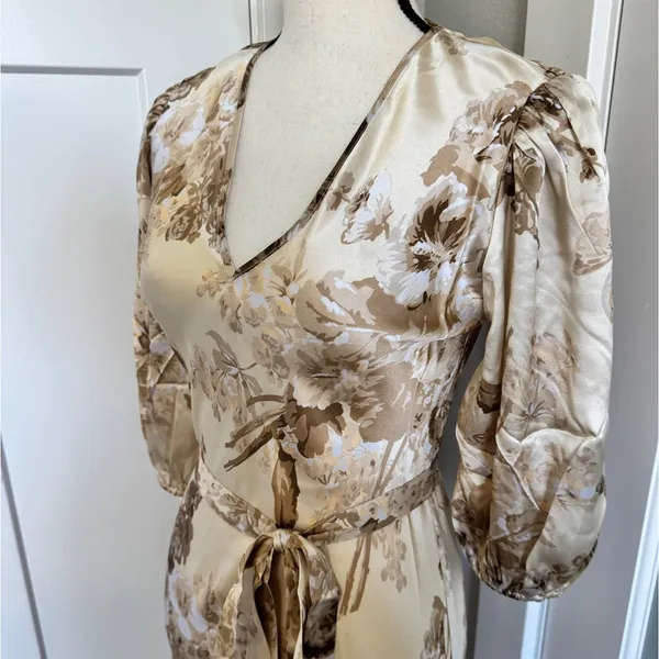 Gold Hawk 100% Silk Floral V Neck Belted Maxi Dress Eyelash Lace Trim Womens XS - Image 3