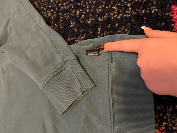 Patagonia Crewneck - Image 3