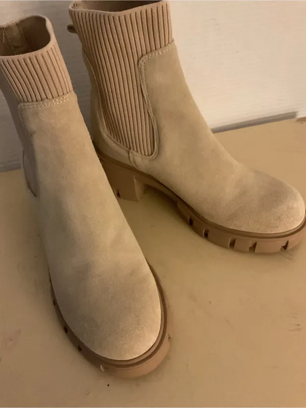 Steve Madden women Beige Suede Sock Chelsea Platform Boots US 7.5 - Image 7