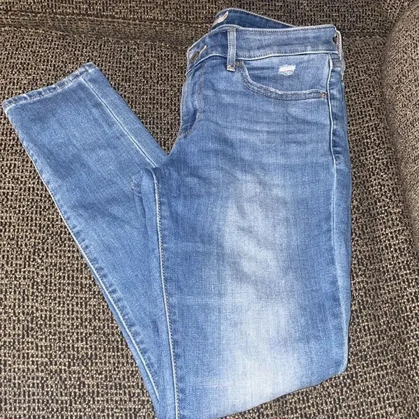 ✨ HP✨711' Skinny Jeans✨ - Image 4