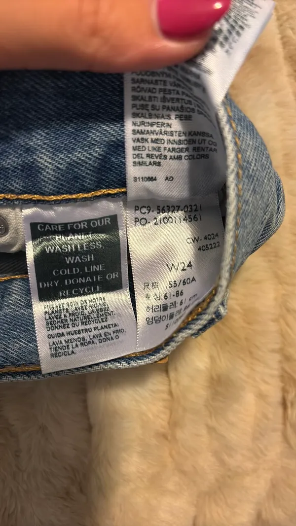 Levi’s 501 Shorts - Image 2