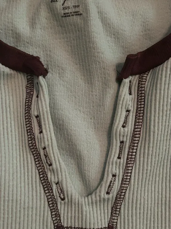 Out From Under Go For Gold Ribbed Seamless Cap Sleeve Crop Top - Image 3
