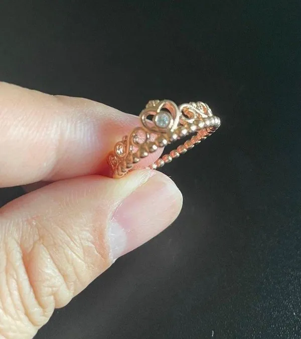 Rose Gold Heart Crown Ring Size 6 - Image 5