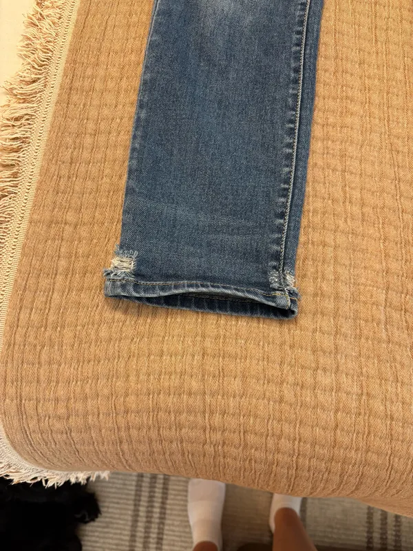 Vervet Straight Jeans - Image 5