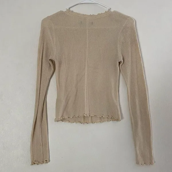 Abercrombie & Fitch Ribbed Lettuce Hem Crop Top Beige Size S - Image 3