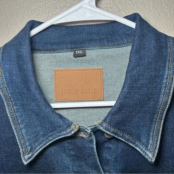 Judy Blue Classic Dark Wash Cotton Blend Denim Jacket Women’s Plus Size 1X - Image 9