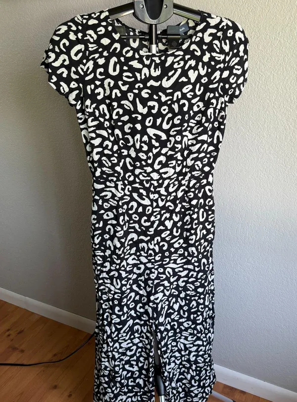 Modcloth Jumpsuit Cropped Bold Nation Snow Leopard Animal Print Black White 4 - Image 3