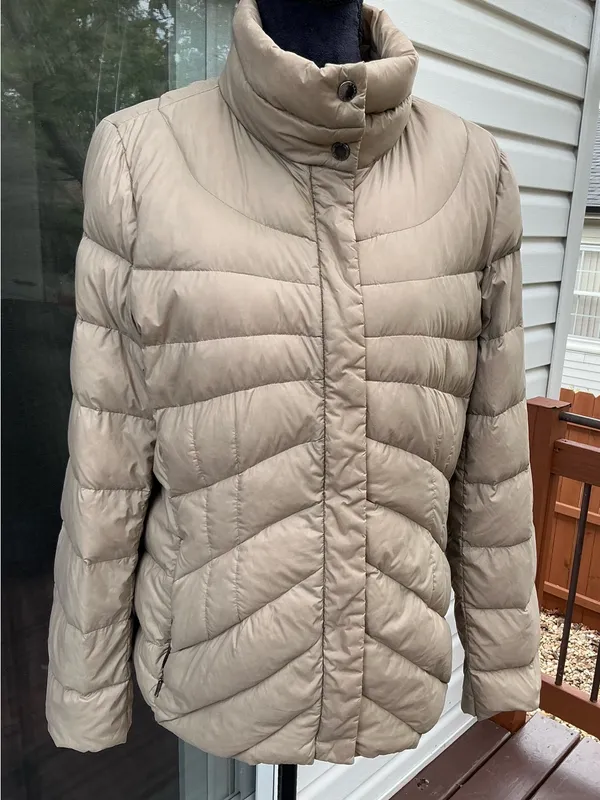 Women's Quilted Puffer Jacket in Beige - Lightweight Warmth🍁🍂 - Image 4