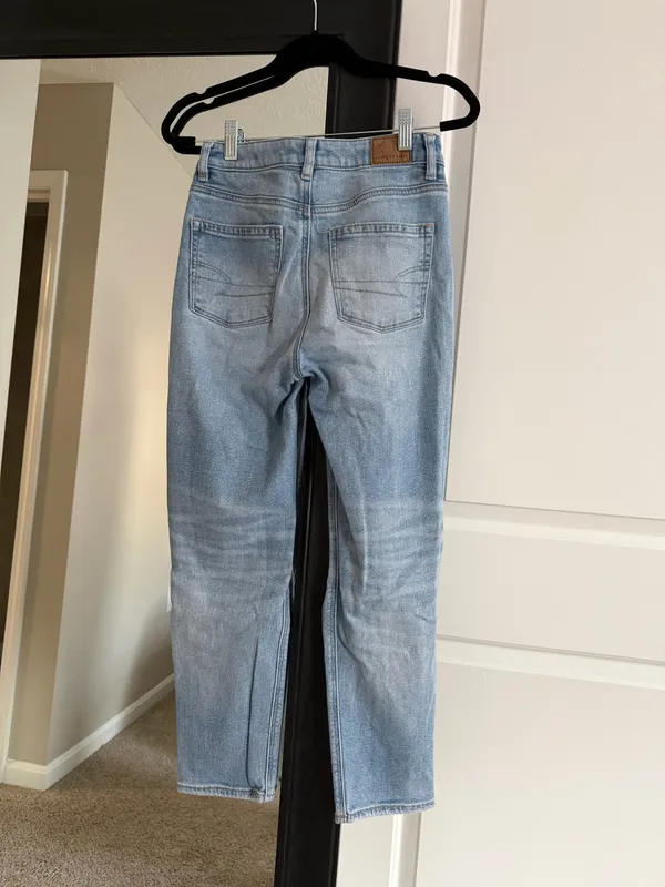 American Eagle Mom Jeans - Image 2