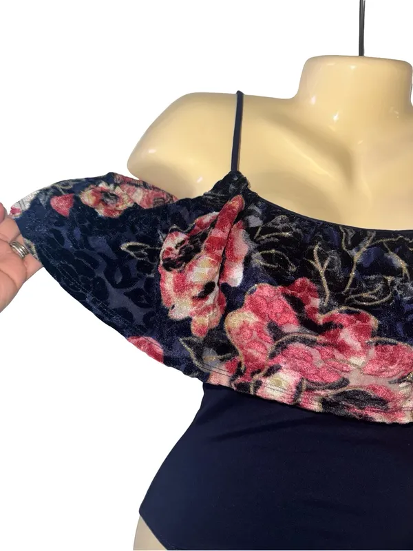 Francesca's Navy Velvet Floral Bodysuit with Pink Bloom Detail - Image 5