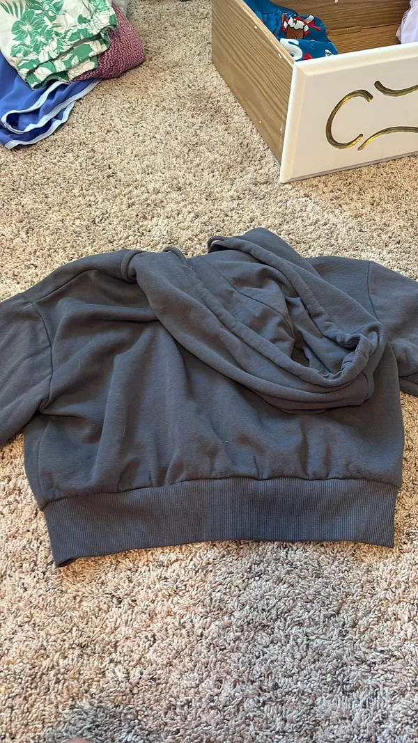 H&M gray cropped jacket - Image 6