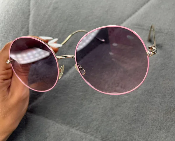 Y2K Sunglasses Pink - Image 2