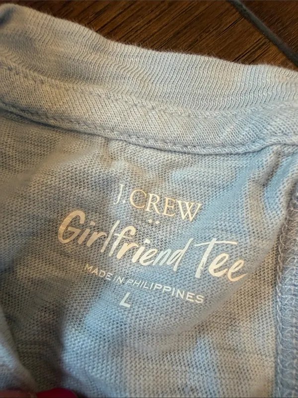 J. Crew Girlfriend Short Sleeve Tee - Light Blue Size Large - C73-39 - Image 2