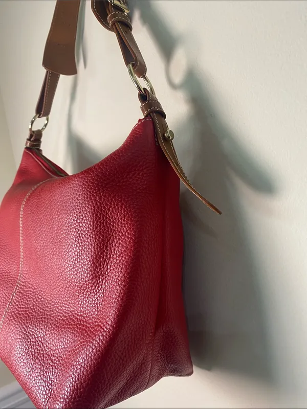 Dooney & Bourke Red Pebbled Mary Leather Shoulder Bag with Tan Strap - Image 5