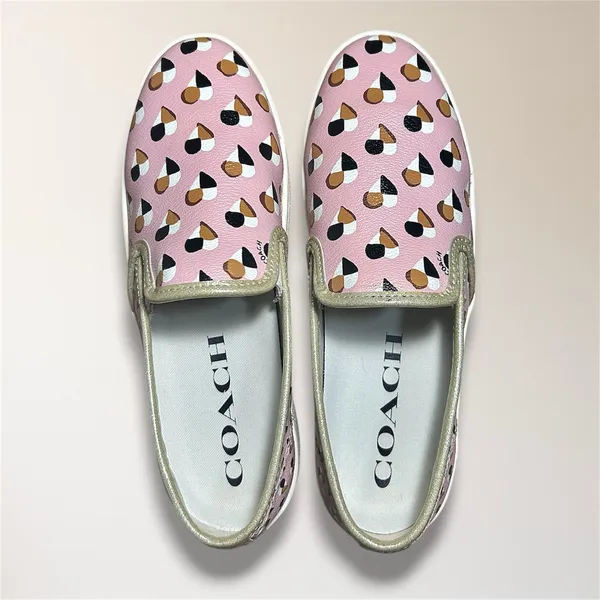 Coach 8B Pink Heart Print Slip On Sneakers Metallic Gold Trim FG2113‎ Travel - Image 3