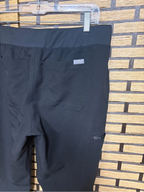 Figs technical collection black scrub pants size large - Image 5