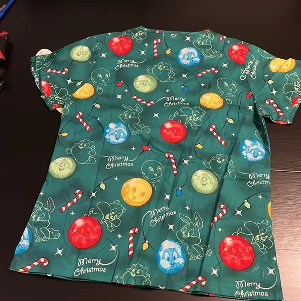 Cherokee Looney Tunes‎ Holiday Christmas scrub top - Image 4