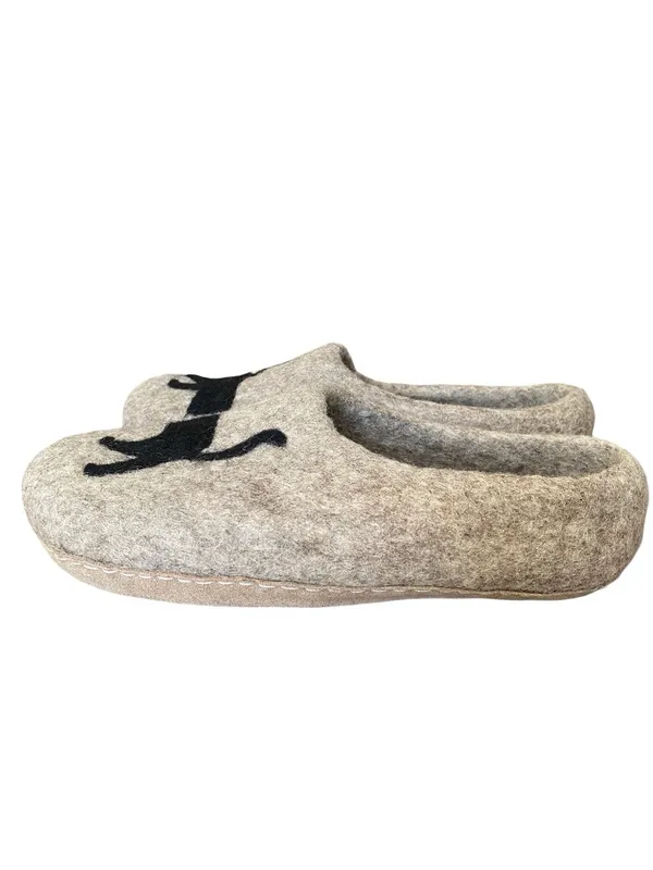 Haussimple Wool Handmade Tan Boiled Wool Felt Slippers Black Cat size 9 - Image 5