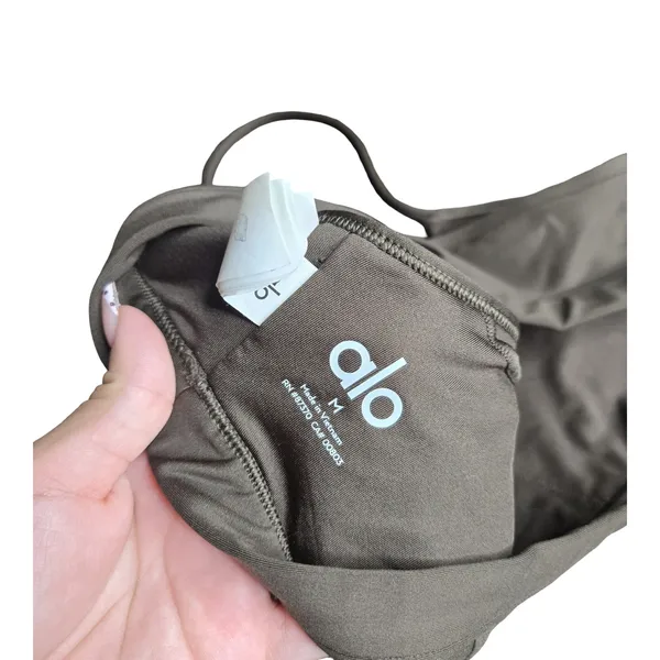 Alo Yoga Airlift Intrigue Sports Bra Size: M - Image 3