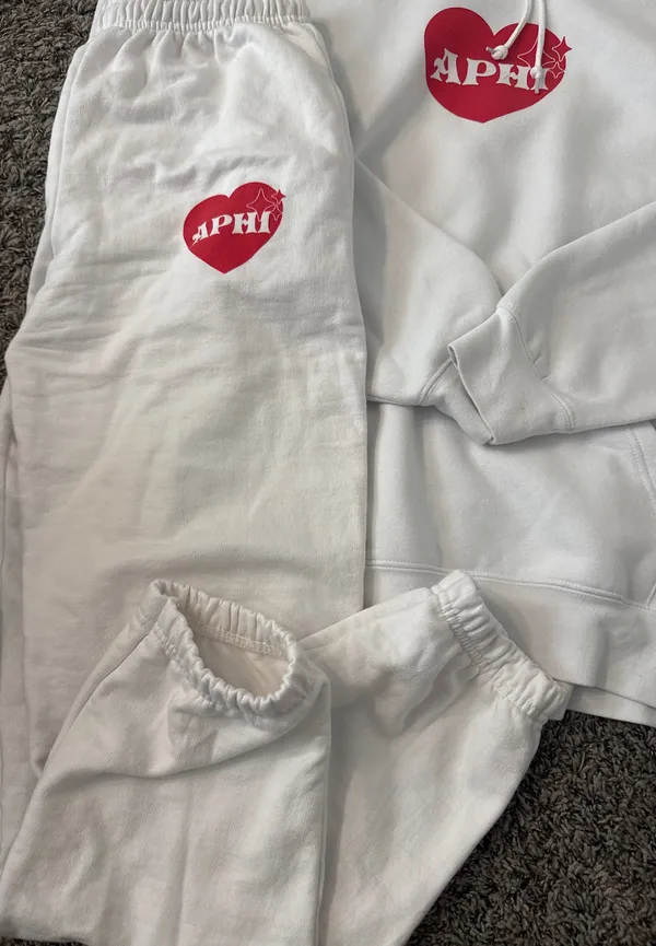 The Hang Loose Hut Alpha Phi Sweat Set White - Image 2