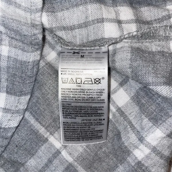Old Navy Shirt Womens Medium Grey White Plaid Flannel Cotton Button Up - Image 6
