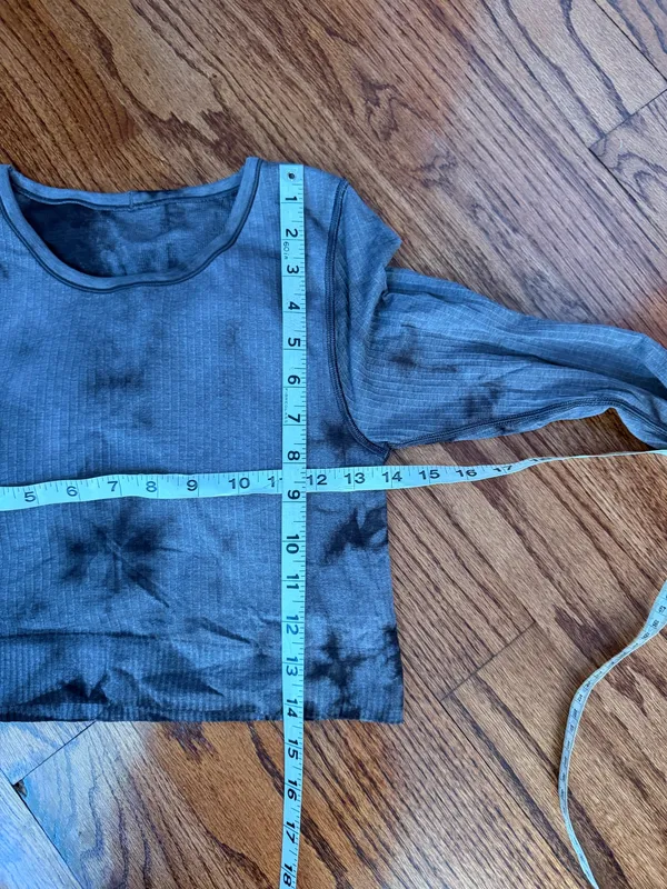 Lululemon ribbed crop top - Image 2