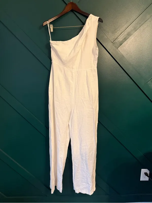 One-Shoulder White Wide-Leg Jumpsuit - Image 3