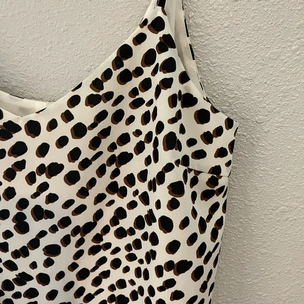 Leopard blouse NWOT Size M - Image 2