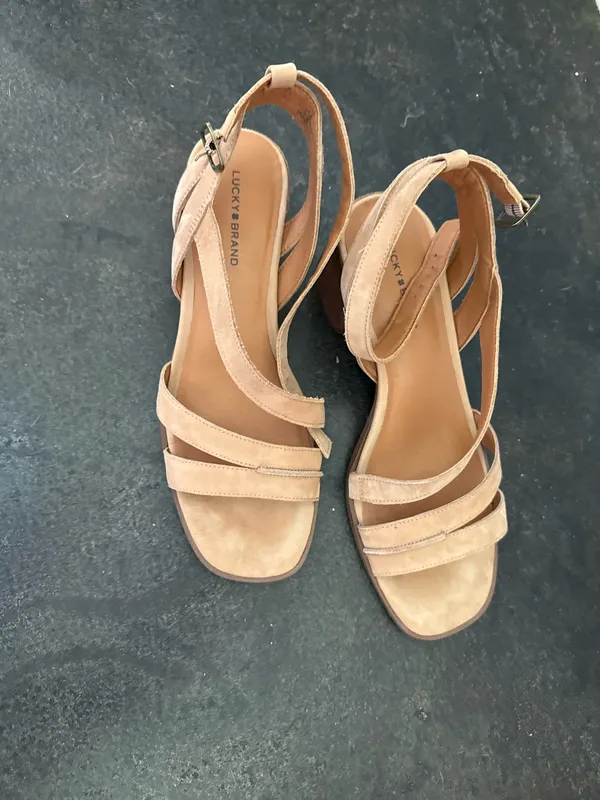 Lucky Brand Junnah Sandals Size 9.5 Dusty Sand Tan - Image 5