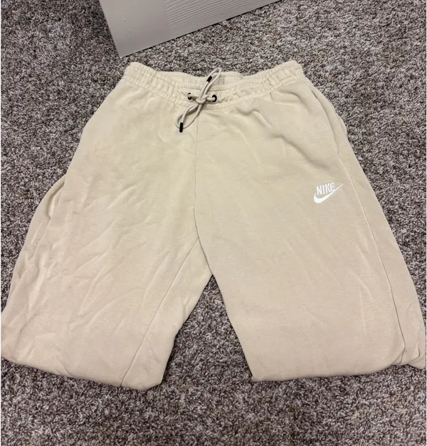 Women’s Nike Jogger Sweatpants - Image 2