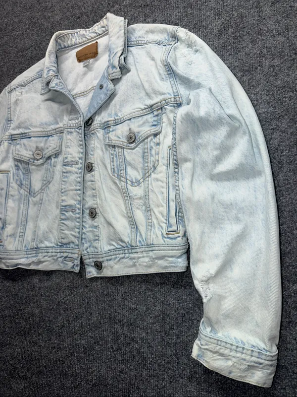 American Eagle Outfitters Pale Blue Cropped Denim Distressed Jacket - Image 4