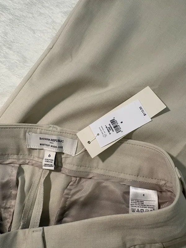 Banana Republic Bootleg Trouser - Image 4