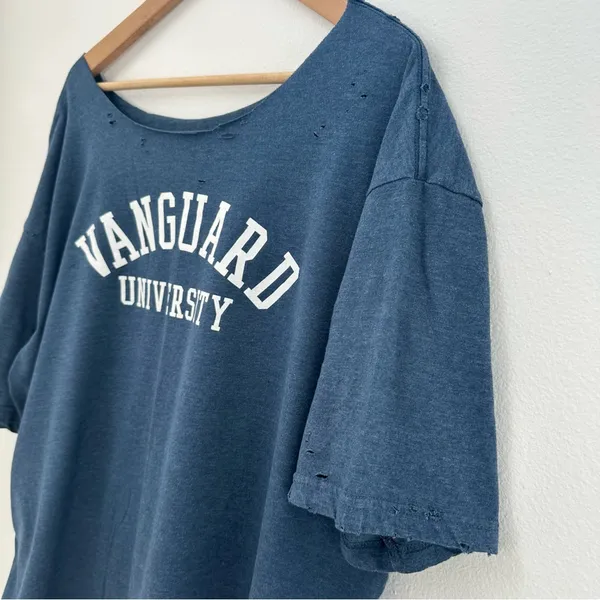 Vanguard University Distressed off the shoulder Tee Blue Size XXL - Image 3