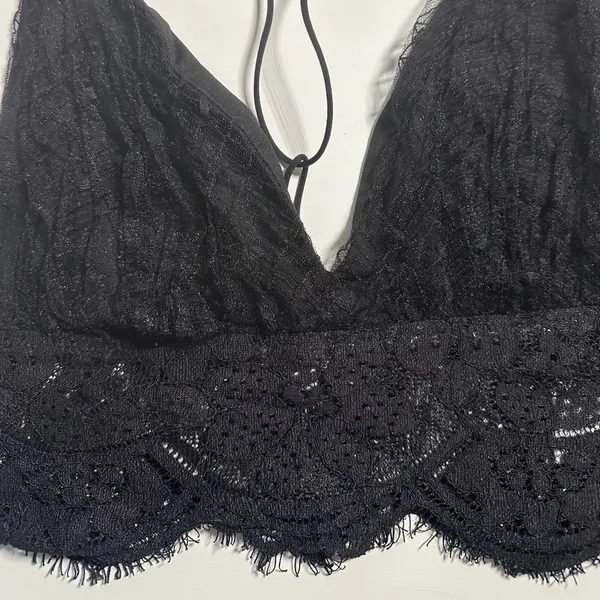 superdown Millie Deep V Top - Image 8