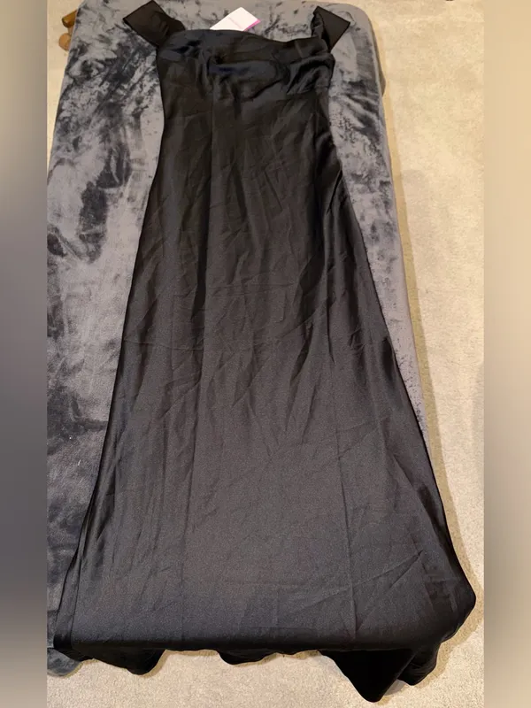 Beginning Boutique Ella Black Off Shoulder Formal Maxi Dress Size 4 New with tag - Image 14