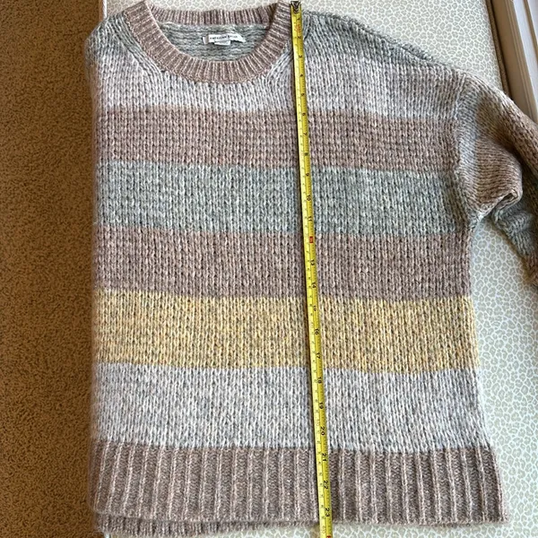 American Eagle Stripped Sweater size M - Image 7