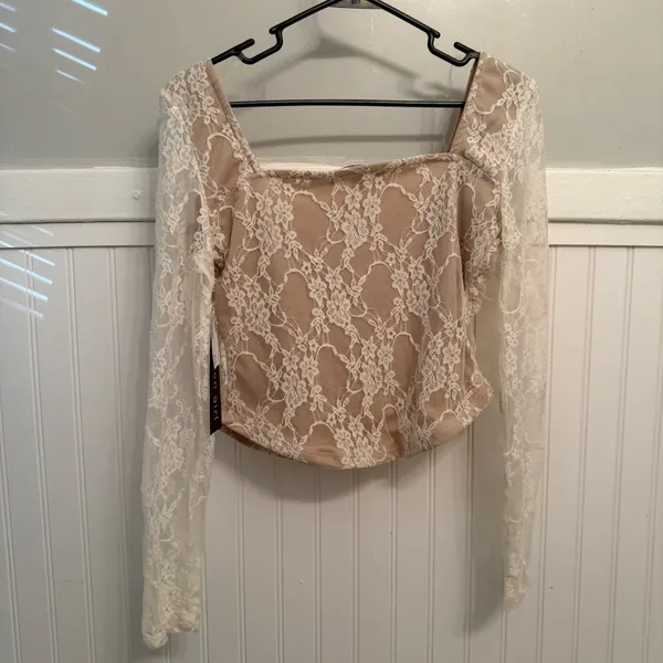 Madden Girl Lace Nude Lining Long Sleeve Top - Image 6