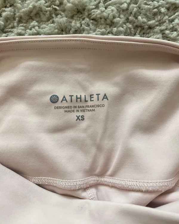 Athleta Eclipse 7/8 Tight High Rise Mesh Leggings - Image 8