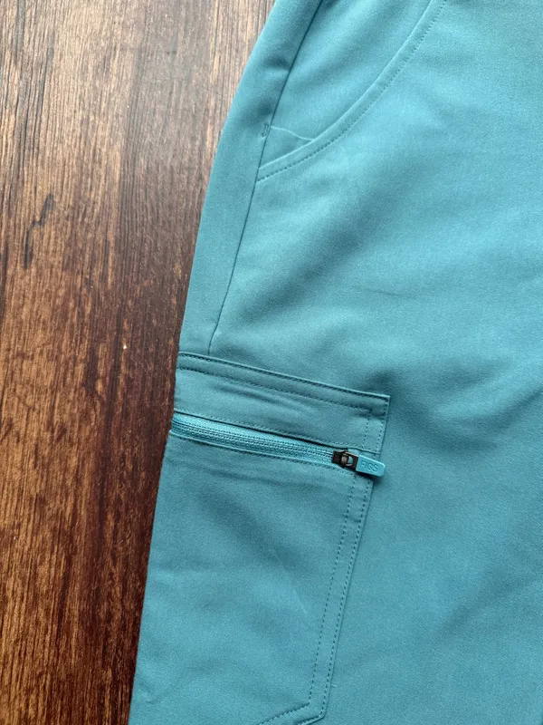 NWT FIGS Women’s Hydrogreen Zamora Jogger Scrub Pants - Size XXS Petite - Image 7
