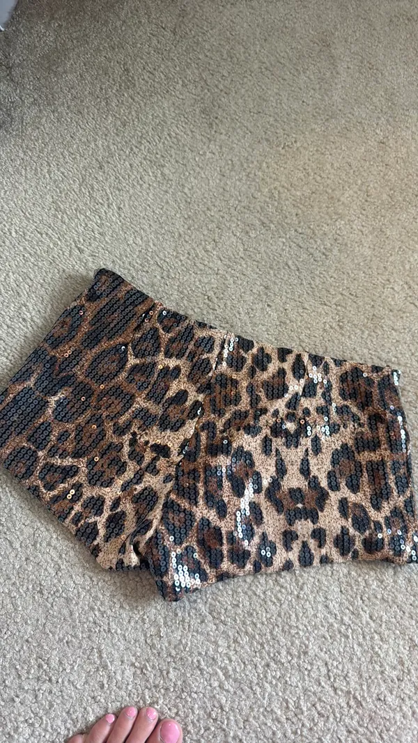 Cheetah Edikted Shorts Print Sequin Micro - Image 3
