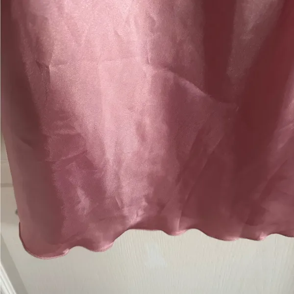 Elegant Pink Satin Dress - Image 3