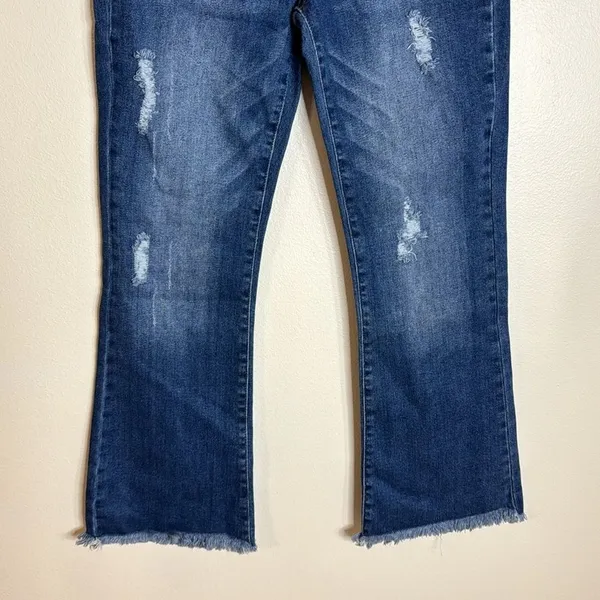 Risen Jeans Women's Distressed Raw Hem Flare Denim Blue Size 5/27 - Image 4
