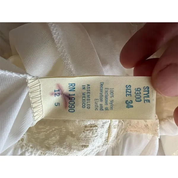Olga Ivory Lace Nightgown Peignoir Set Size 34M Chemise Vintage, Lace, Wedding - Image 9