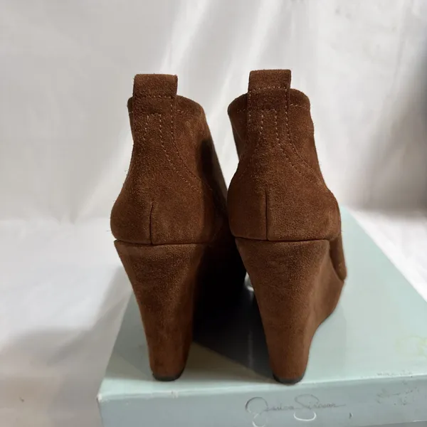 Jessica Simpson JS Catcher Ankle Boots Womens 6.5M Bourbon Oiled Sued 4” Wedge - Image 5